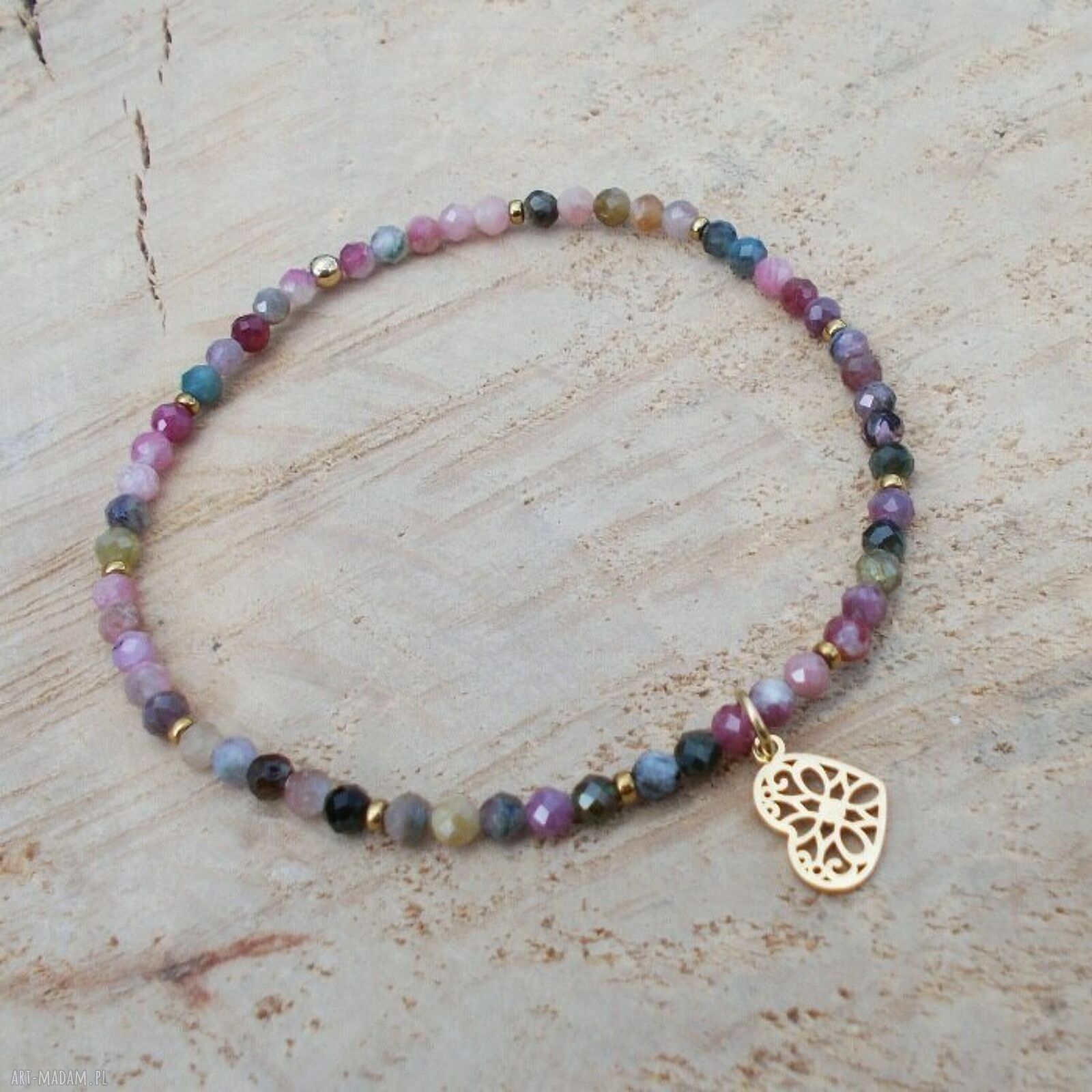 Kolorowa bransoletka z turmalinu i serduszkiem na gumce handmade