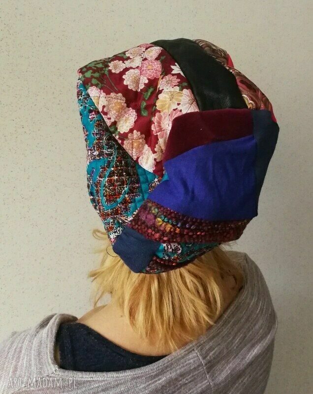 Kolorowa czapka patchworkowa kwiatowa etno boho - ręcznie szyta na podszewce