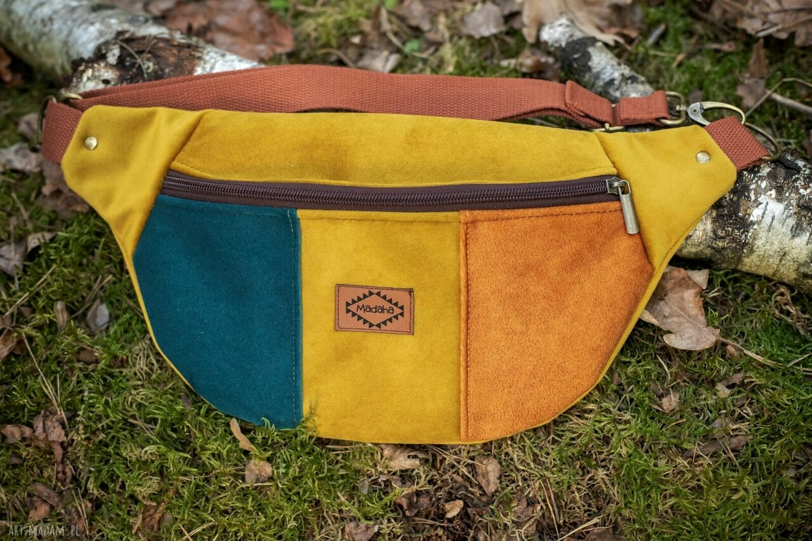 Kolorowa nerka patchwork - saszetka z tkaniny tapicerskiej