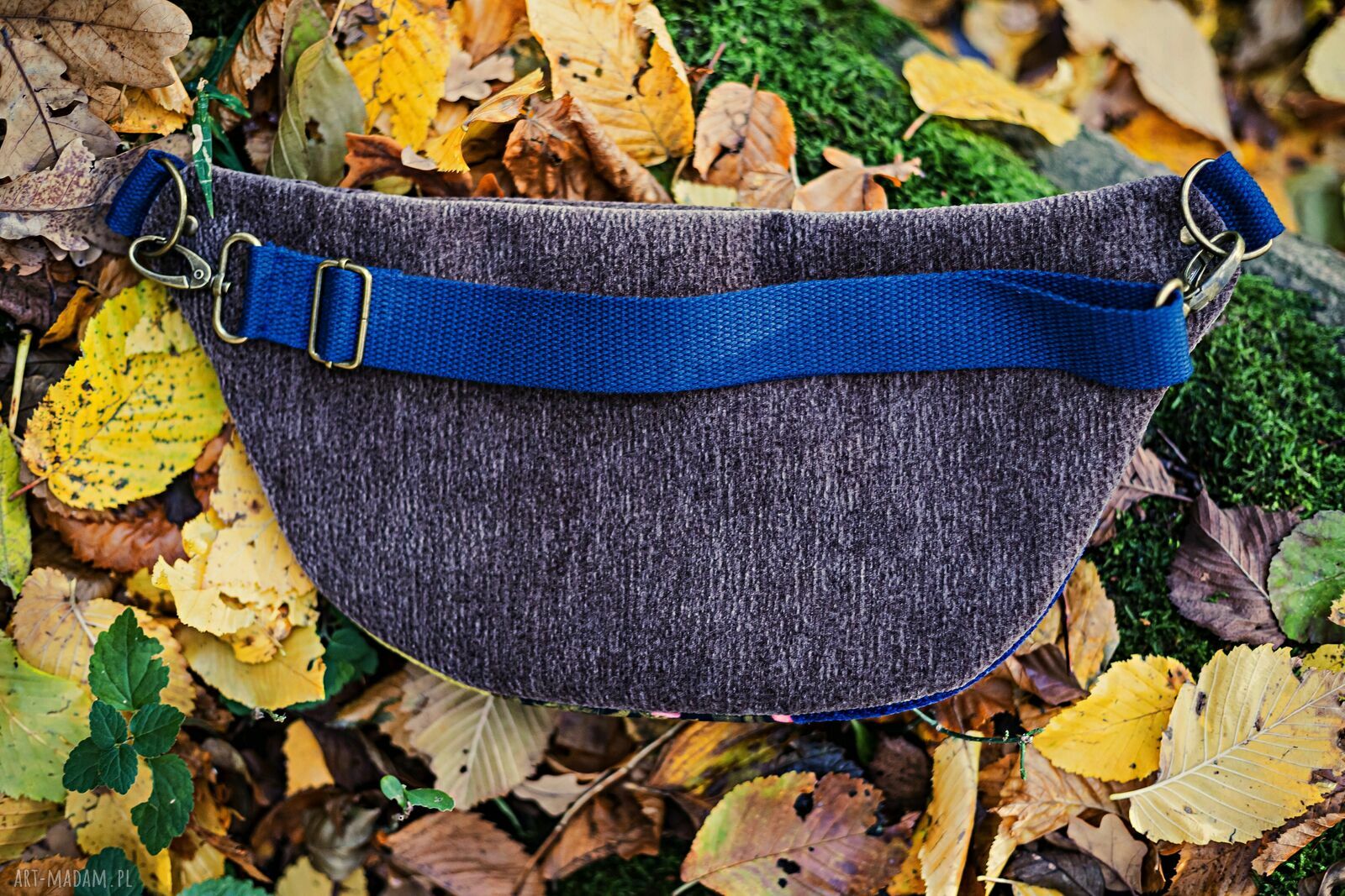 Ręcznie robiona nerka damska - praktyczna saszetka handmade