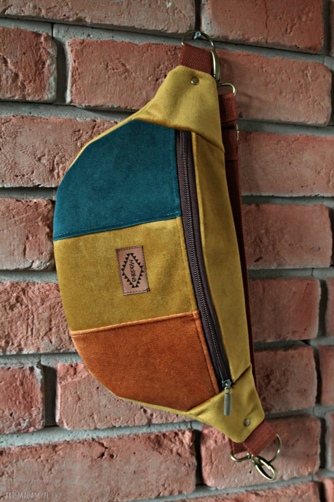 Kolorowa nerka patchwork - saszetka z tkaniny tapicerskiej