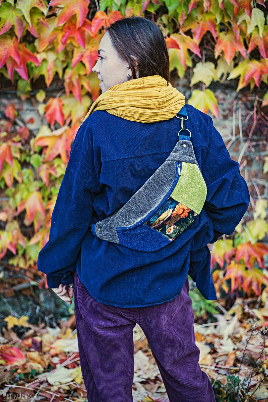 Ręcznie robiona nerka damska - praktyczna saszetka handmade