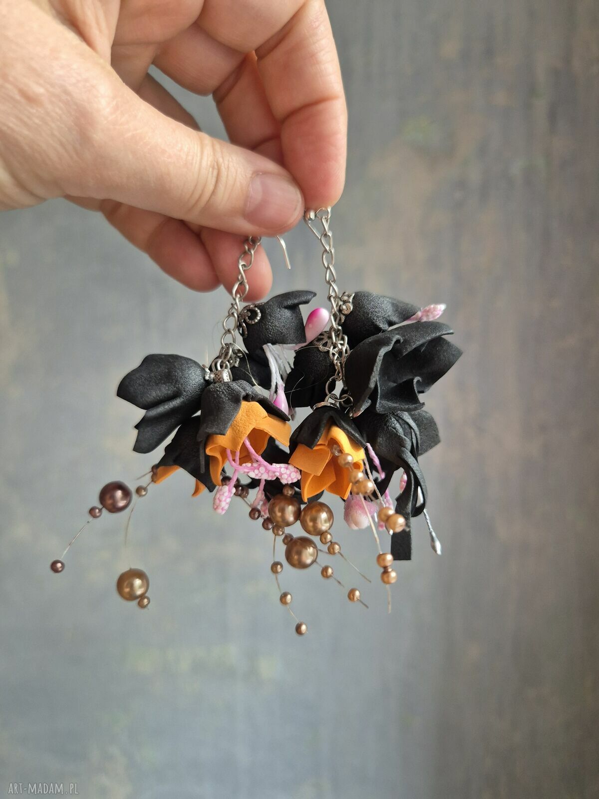 Kolorowe, lekkie kolczyki handmade w czerni, różu i oranżu