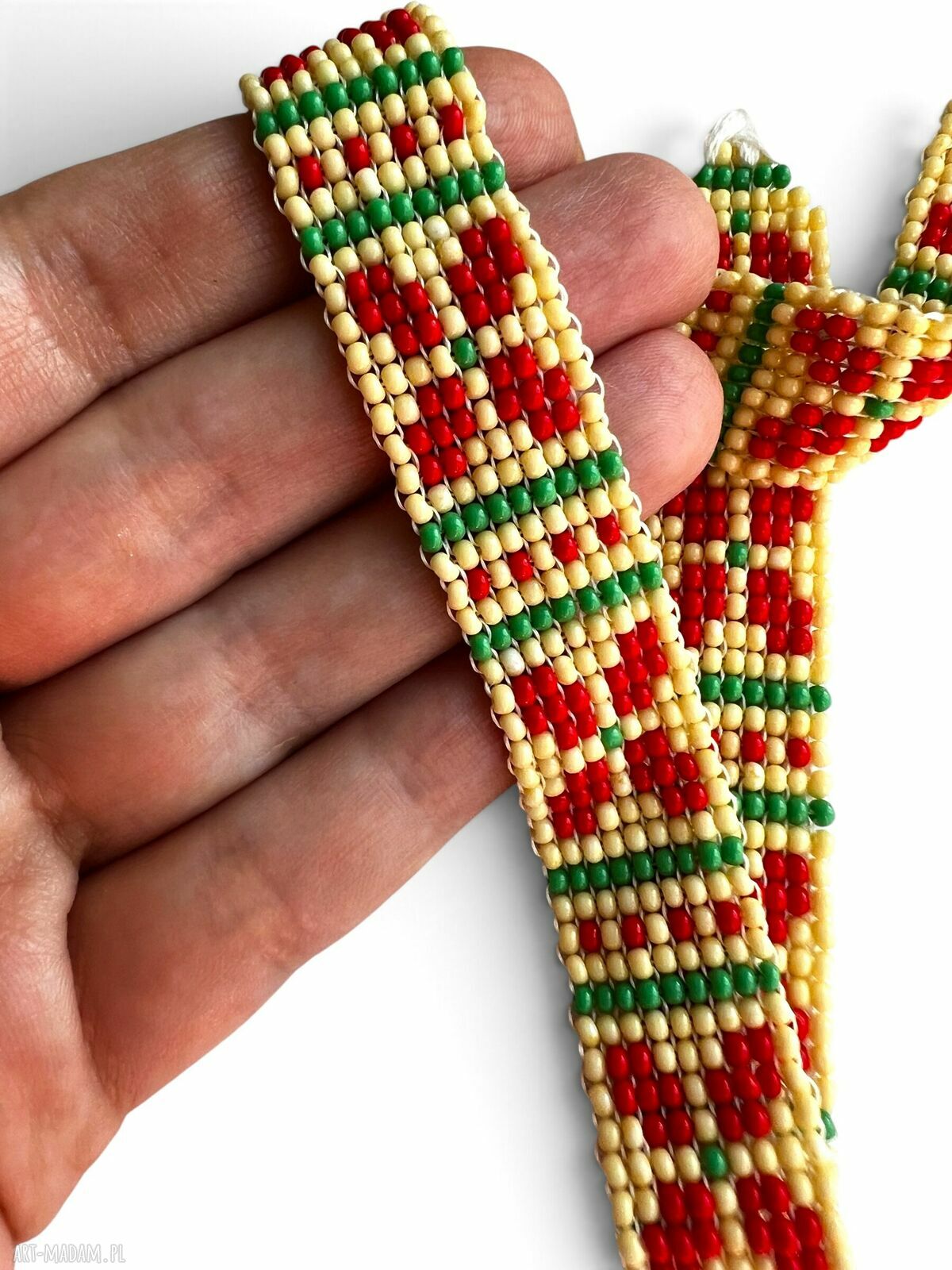 Kolorowy choker z koralików w etnicznym stylu folk