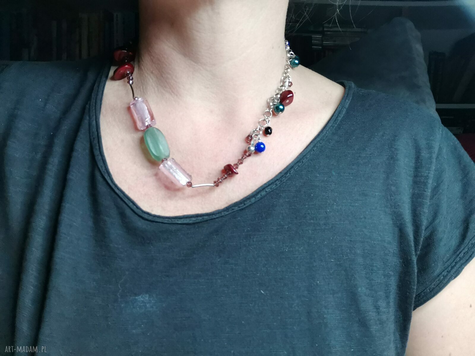 Kolorowy, duży naszyjnik 48 cm z kamieni i koralików Boho