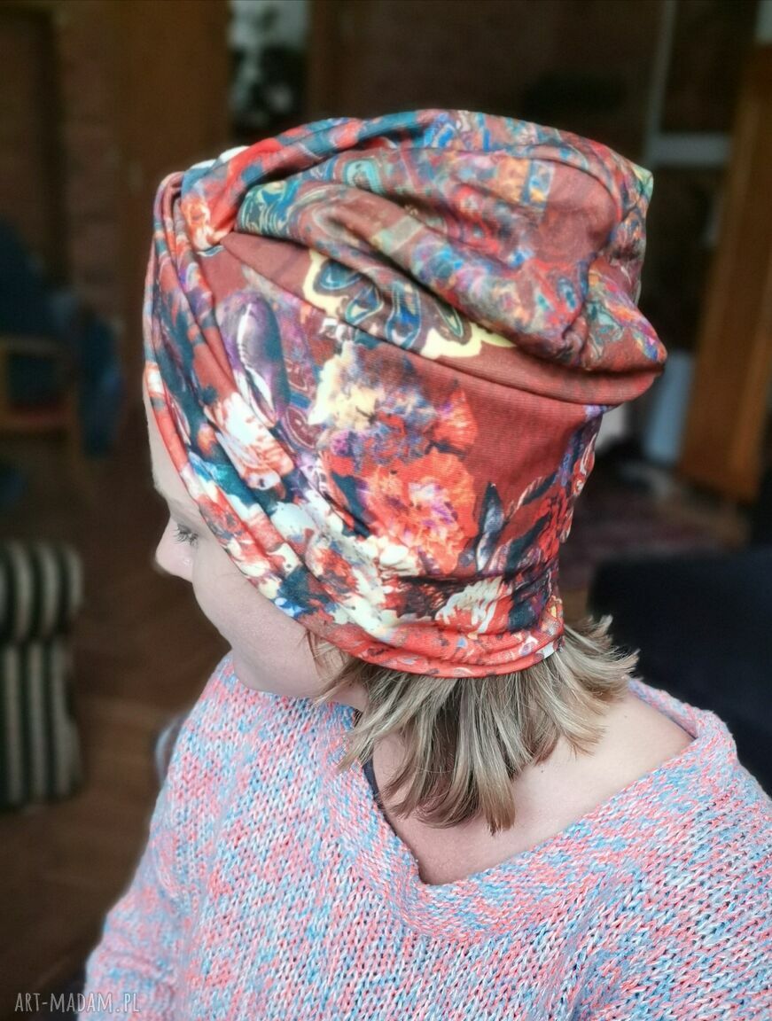 Turban w kwiaty - kolorowy, wygodny i na dwa sposoby