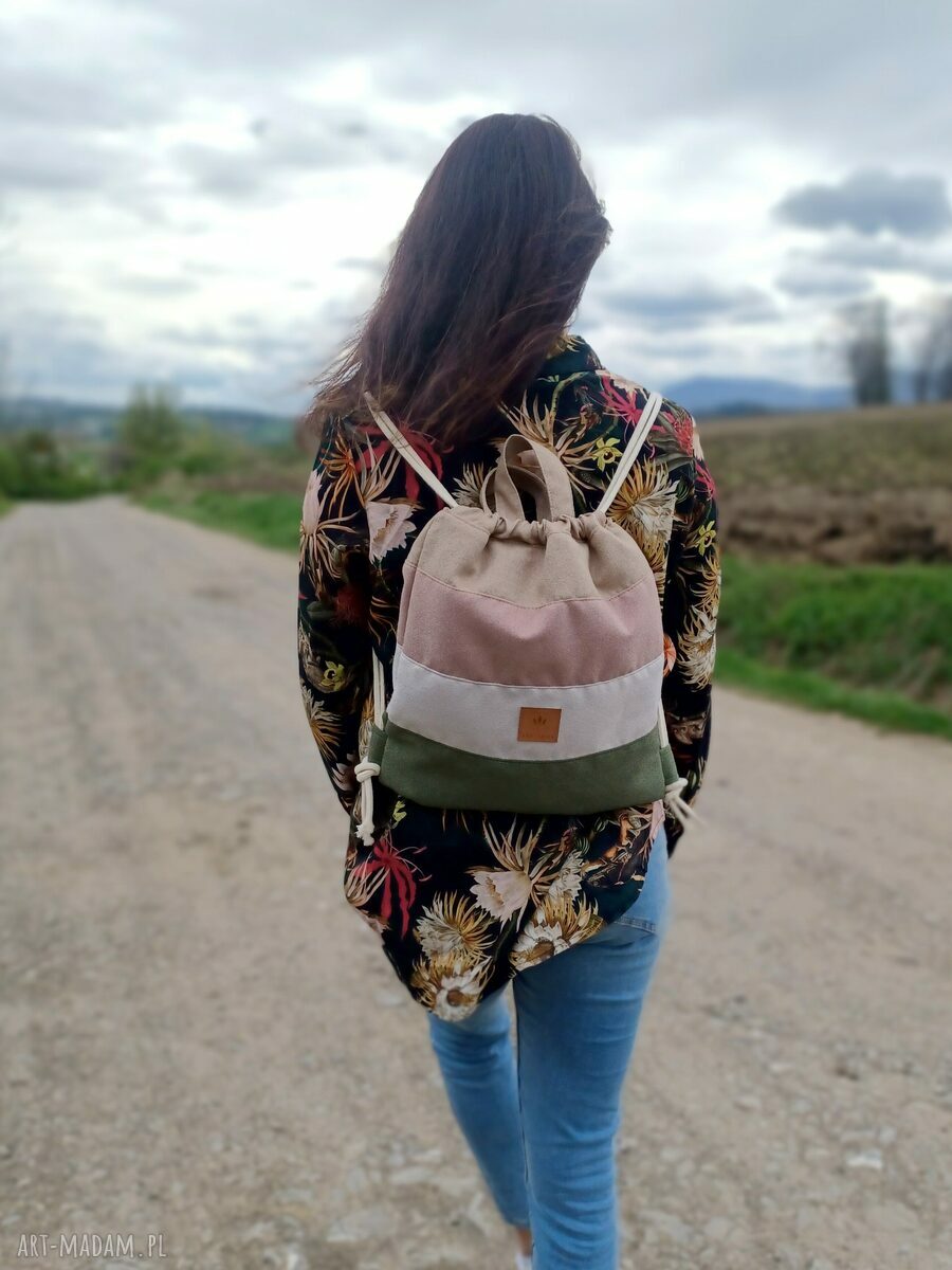 Kolorowy workoplecak damski z plecionki