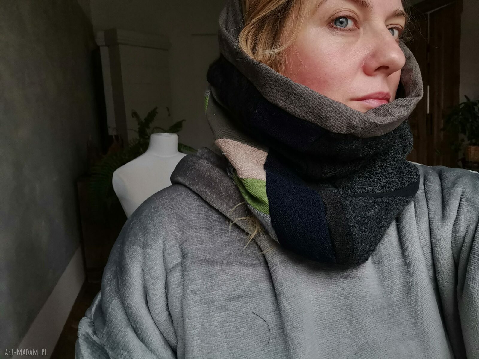 Komin kolorowy one size patchworkowy Etno-Boho z frędzlami na podszewce