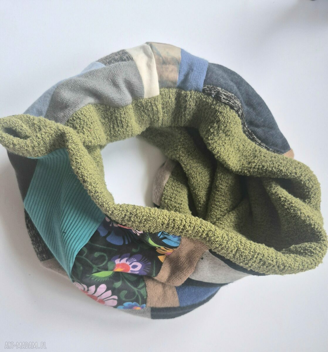 Miękki komin patchworkowy etno dla kobiet 39 cm x 36 cm