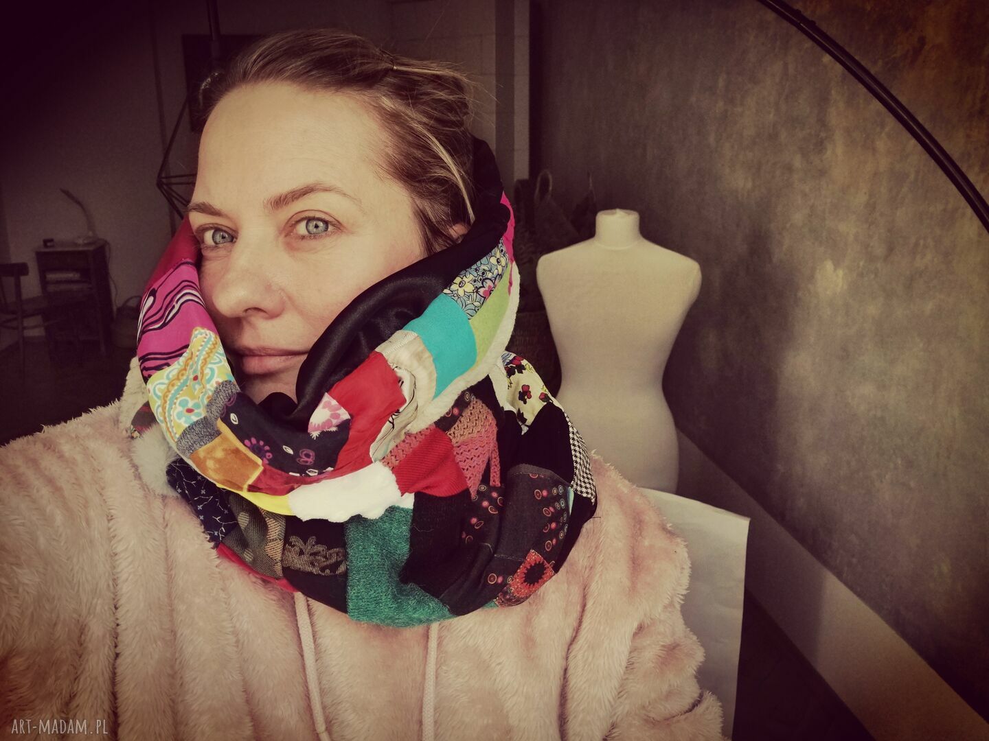 Miękki komin patchworkowy Boho Etno Frida z frędzlami
