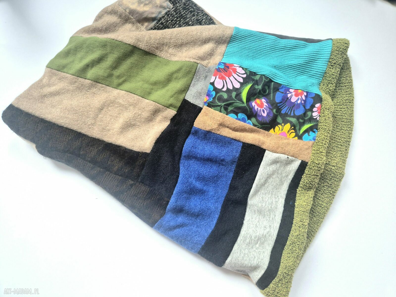 Miękki komin patchworkowy etno dla kobiet 39 cm x 36 cm