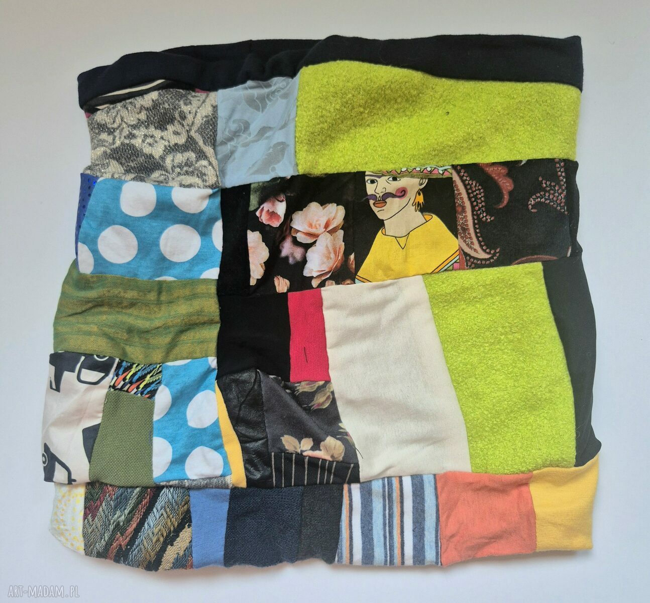 Komin miękki patchworkowy kolorowy - uniwersalny damski 49 x 47 cm