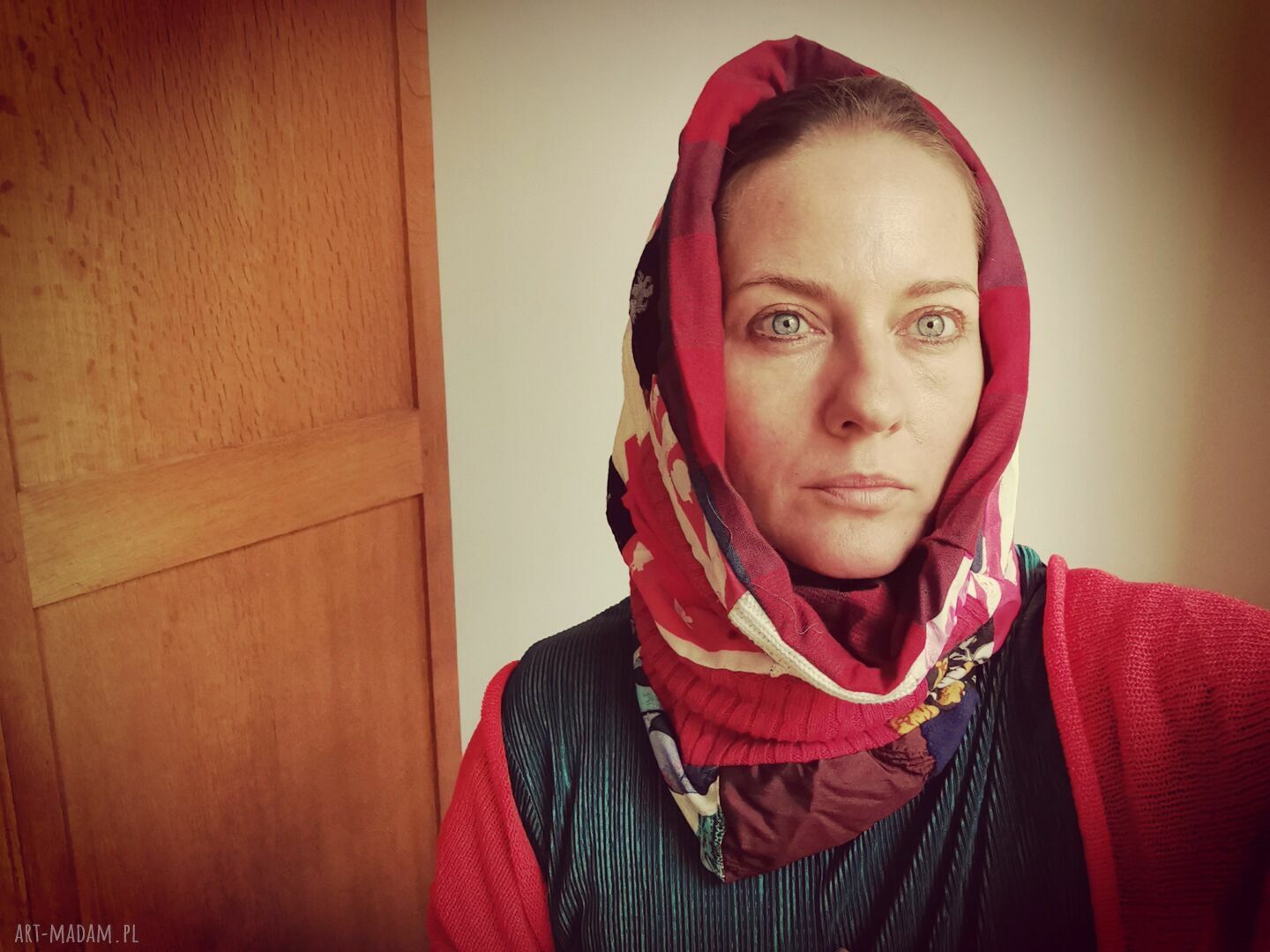 Kolorowy komin oversize patchworkowy etno boho z frędzlami na podszewce