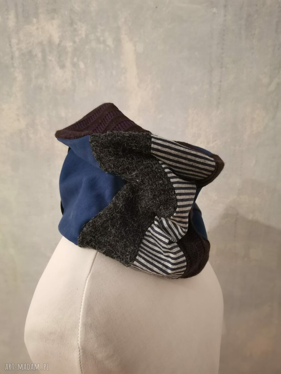 Komin oversize czarny etno boho z kolorową podszewką - ręcznie robiony
