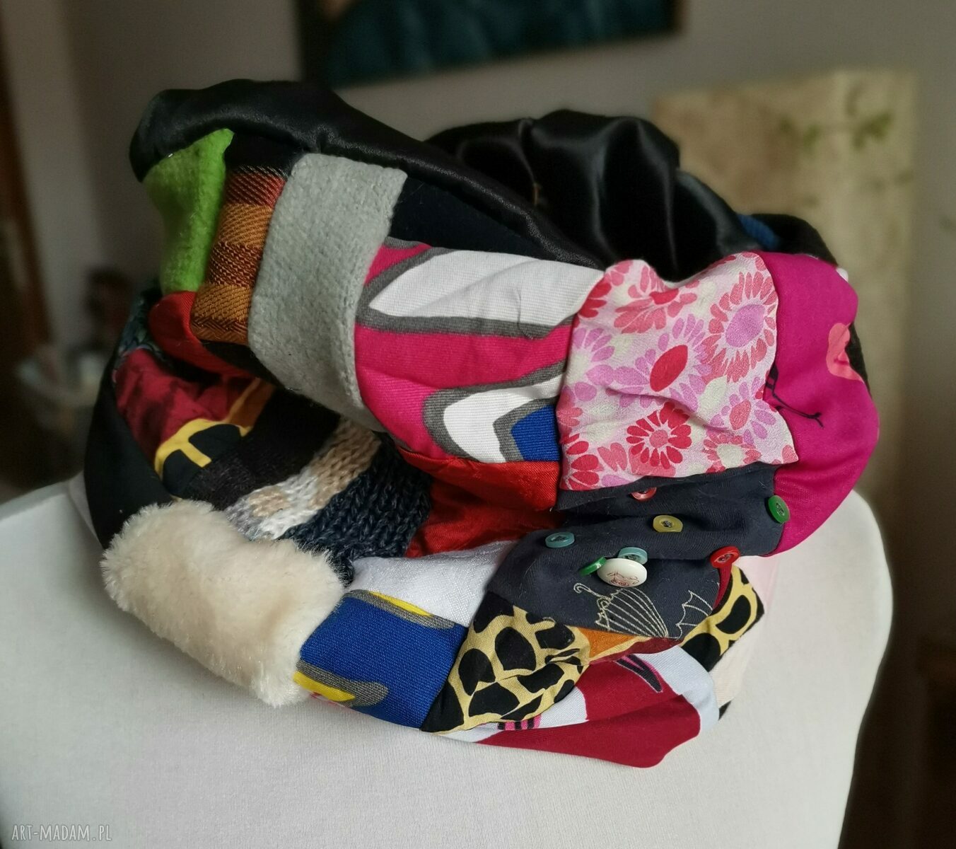 Komin patchworkowy Zero Waste - miły i kolorowy, ręcznie szyty