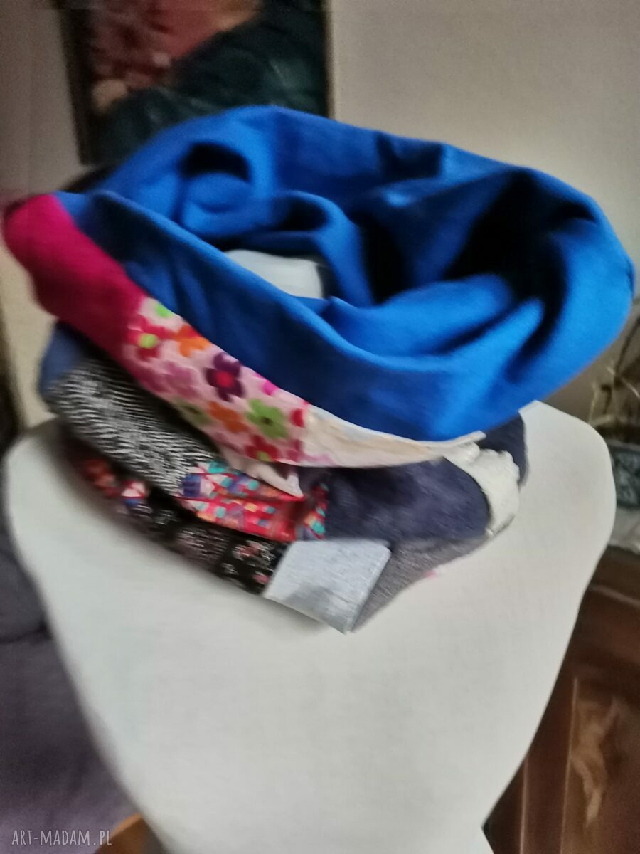 Komin patchworkowy w kwiaty - ręcznie uszyty zero waste