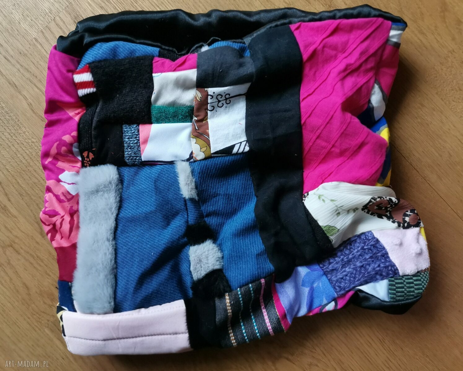 Komin patchworkowy Zero Waste - miły i kolorowy, ręcznie szyty