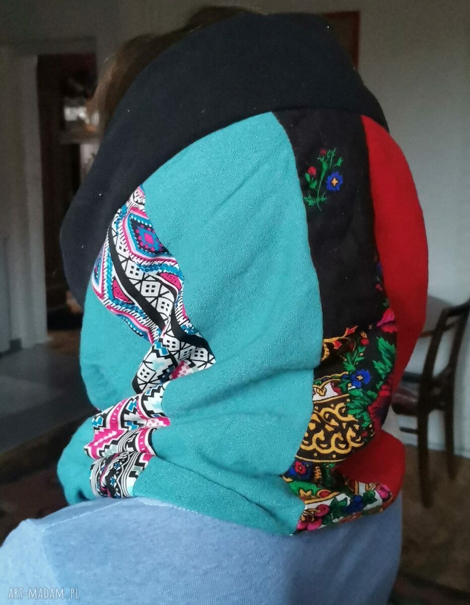 Komin patchworkowy boho Box 33 - miękki, kolorowy i uszyty z kawałków