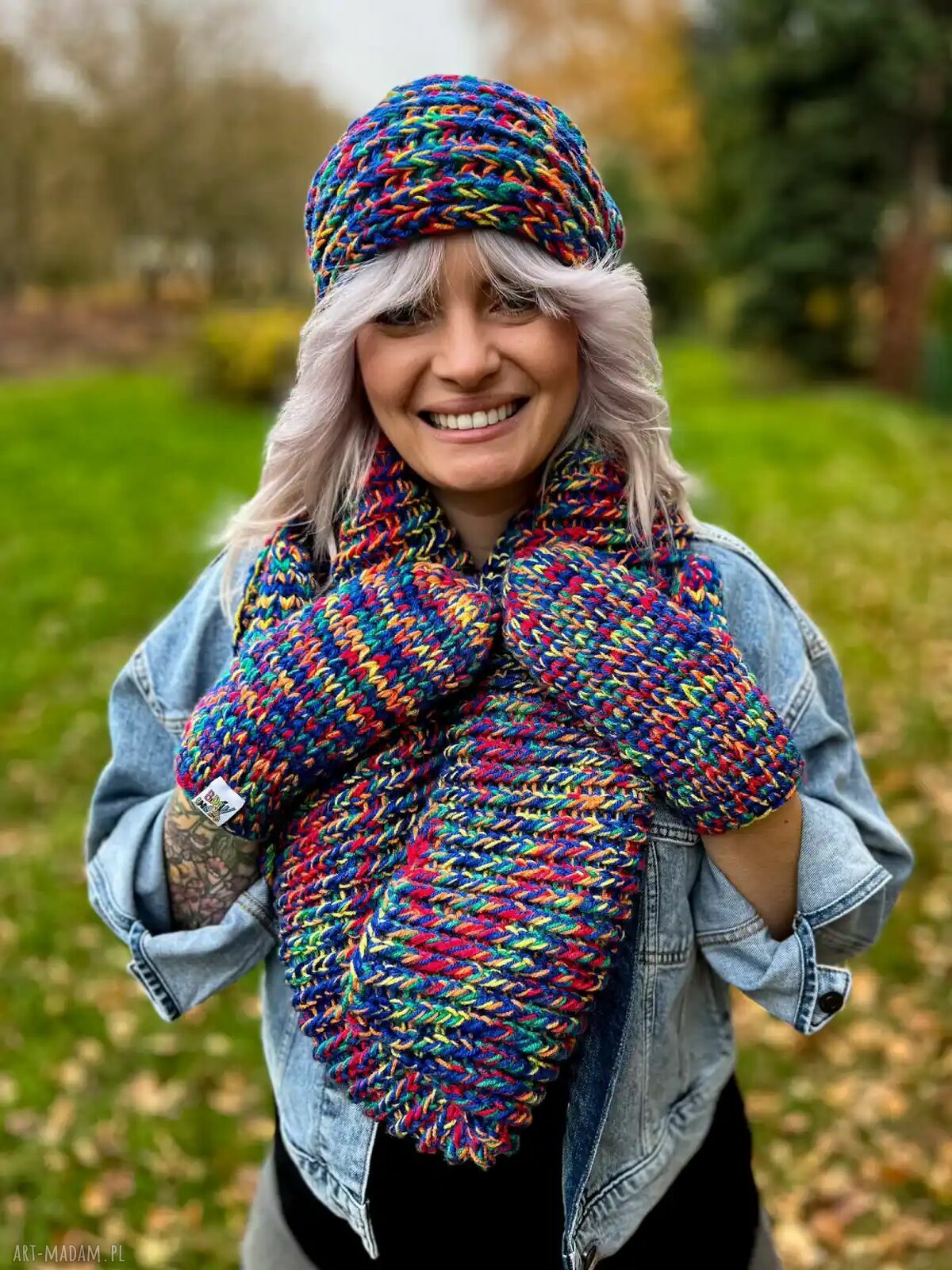 Ręcznie robiony komin z wełną merino 50% - Pokojowe granaty