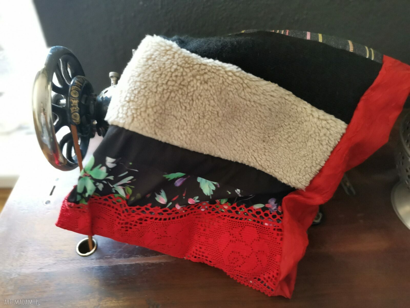 Kolorowy komin tuba folk boho z podszewką i sztucznym misiem - wciągany przez głowę