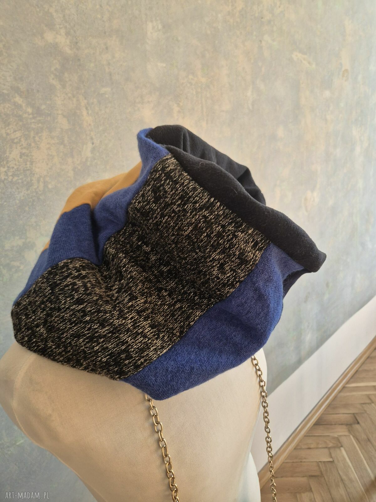 Komin patchworkowy boho z różnych tkanin - uniwersalny
