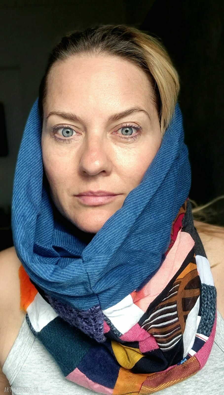 Kolorowy komin damski handmade z różnych tkanin i dzianin