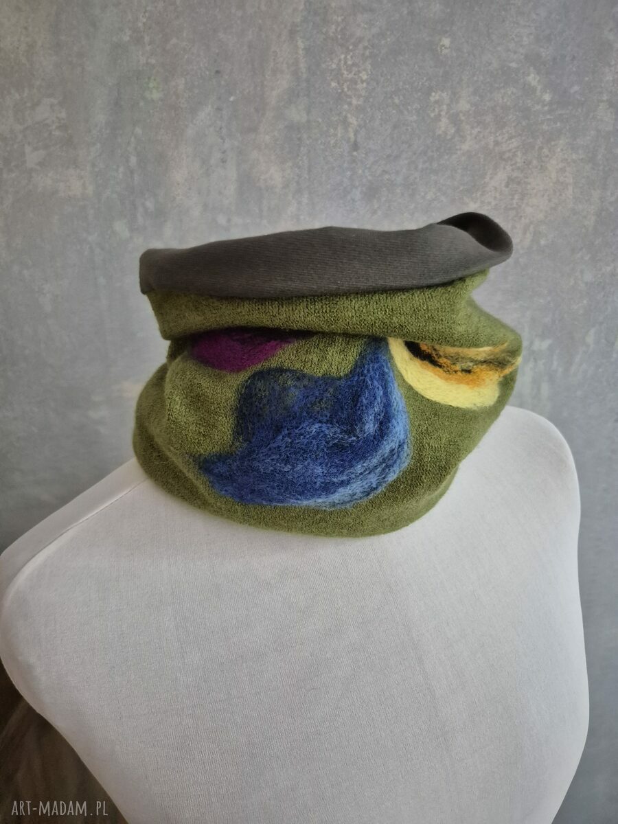 Komin wełniany filcowany z wełny merynosów 39x32 cm na podszewce - blisko szyi i do naciągnięcia na głowę