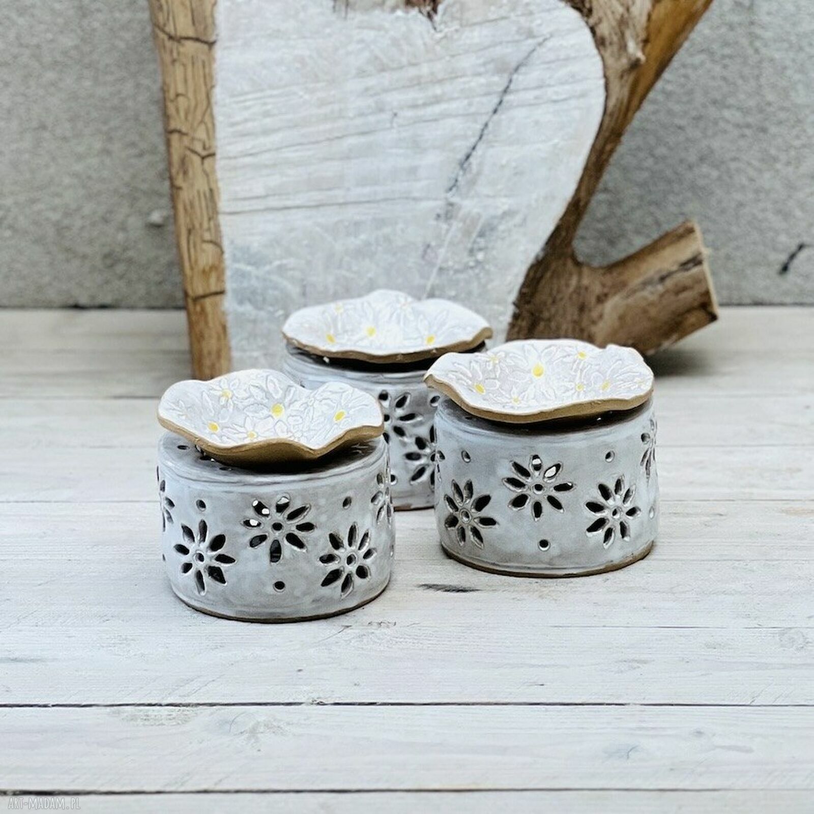 Kominek zapachowy ceramiczny z margerytkami - tea-light i miseczka