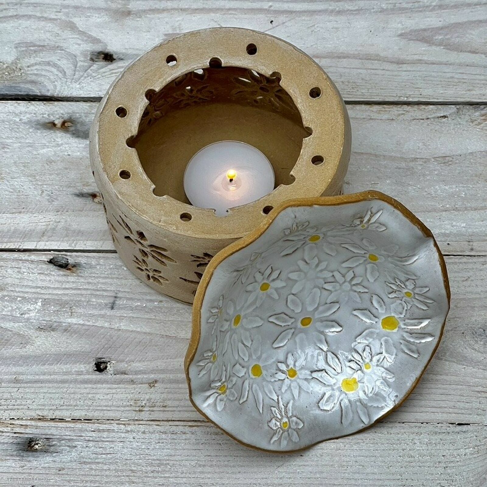 Kominek zapachowy ceramiczny z margerytkami - tea-light i miseczka