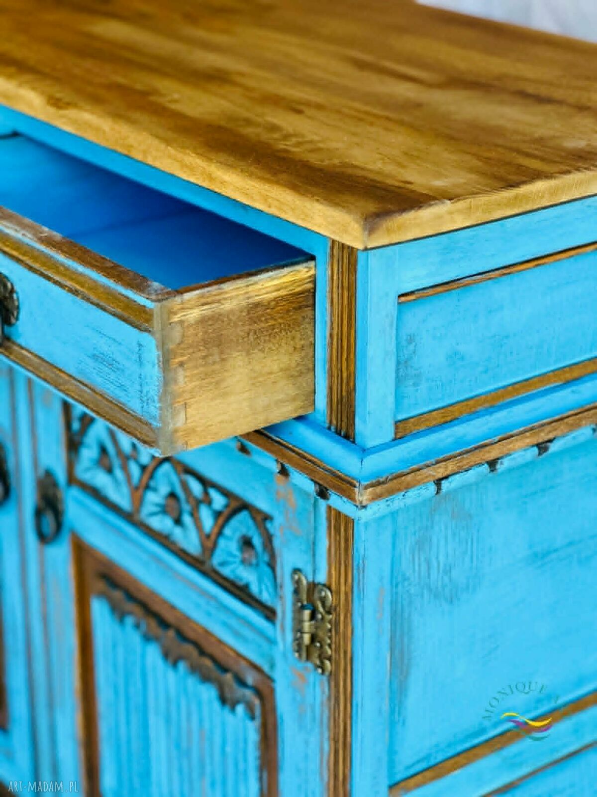 Komoda z wzorami - kolorowa shabby chic z oryginalnymi uchwytami