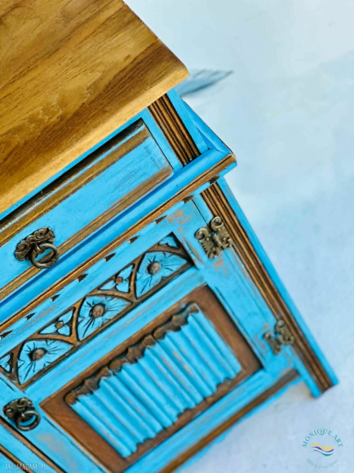 Komoda z wzorami - kolorowa shabby chic z oryginalnymi uchwytami