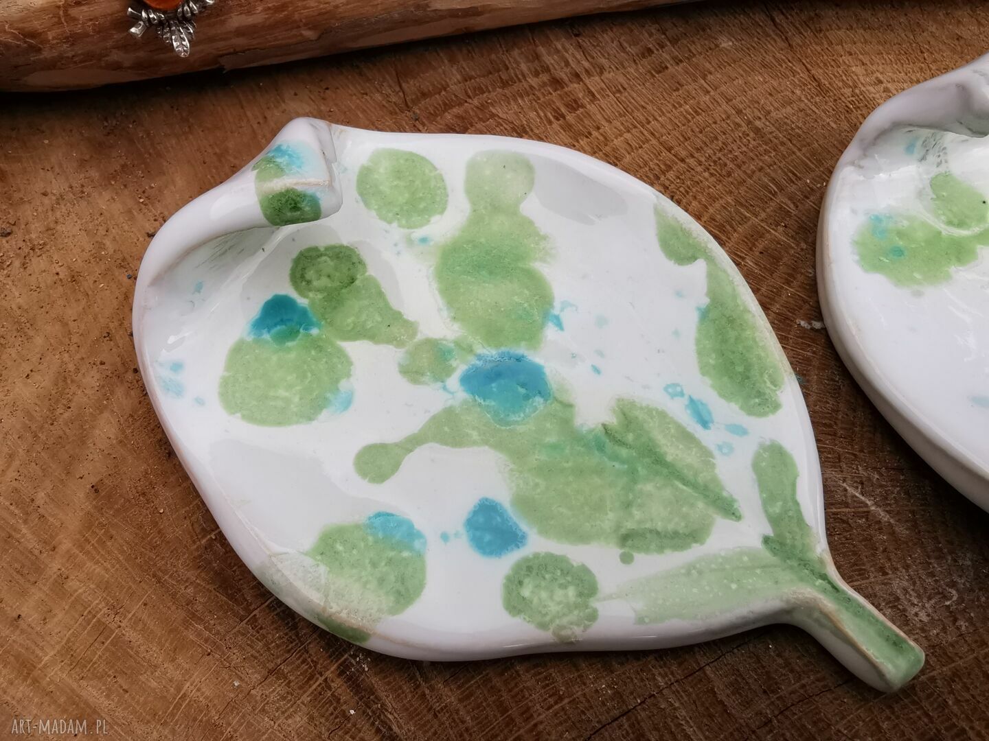 Komplet 2 ceramicznych listków c304 - ręcznie robione podstawki na biżuterię i tealighty
