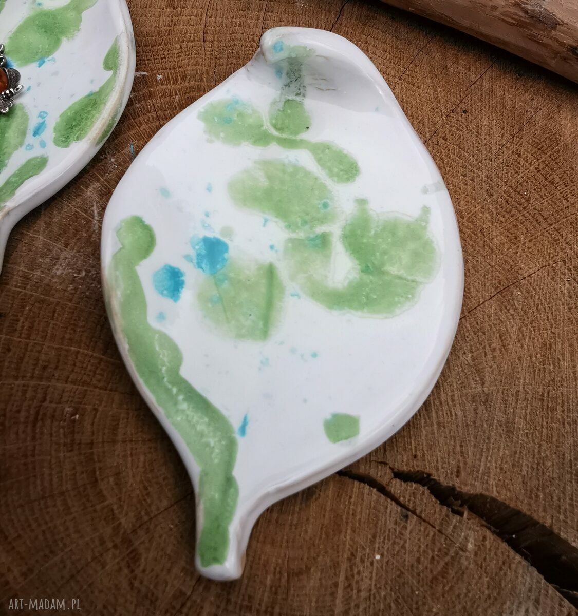 Komplet 2 ceramicznych listków c304 - ręcznie robione podstawki na biżuterię i tealighty
