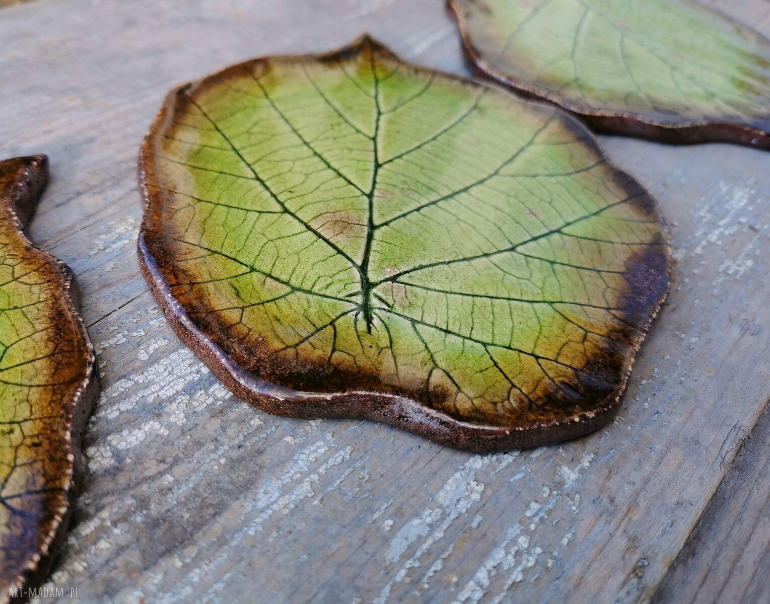 Komplet 3 ceramicznych liści lipy - podstawki pod tealight, świeczki i małe dekoracje