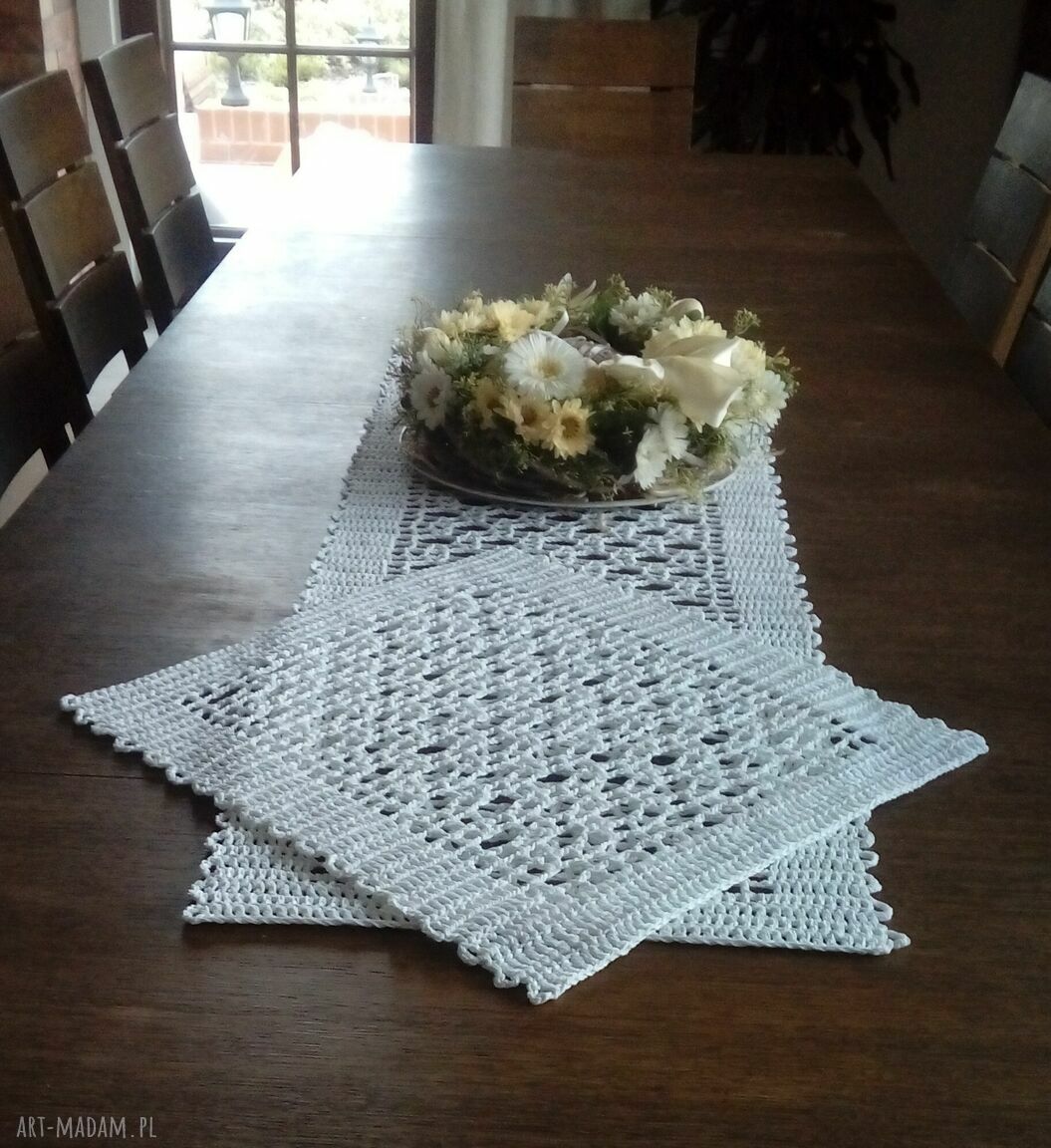 Komplet bieżników Modern White z serwetą - białe nakrycie do długiego stołu