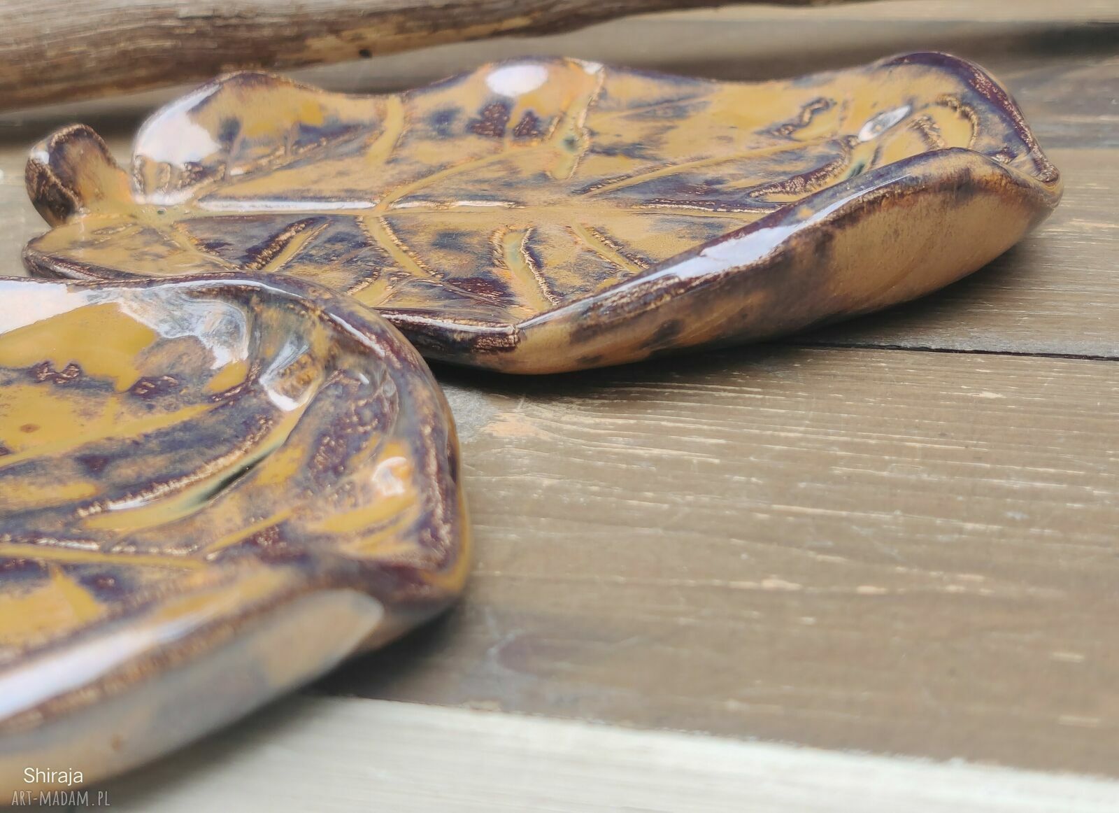 Komplet ceramicznych listków Shiraja - podstawki na biżuterię i tealighty