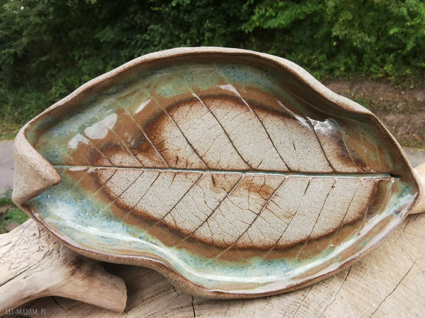 Komplet ceramicznych talerzyków w kształcie liści z kamionki (c347)
