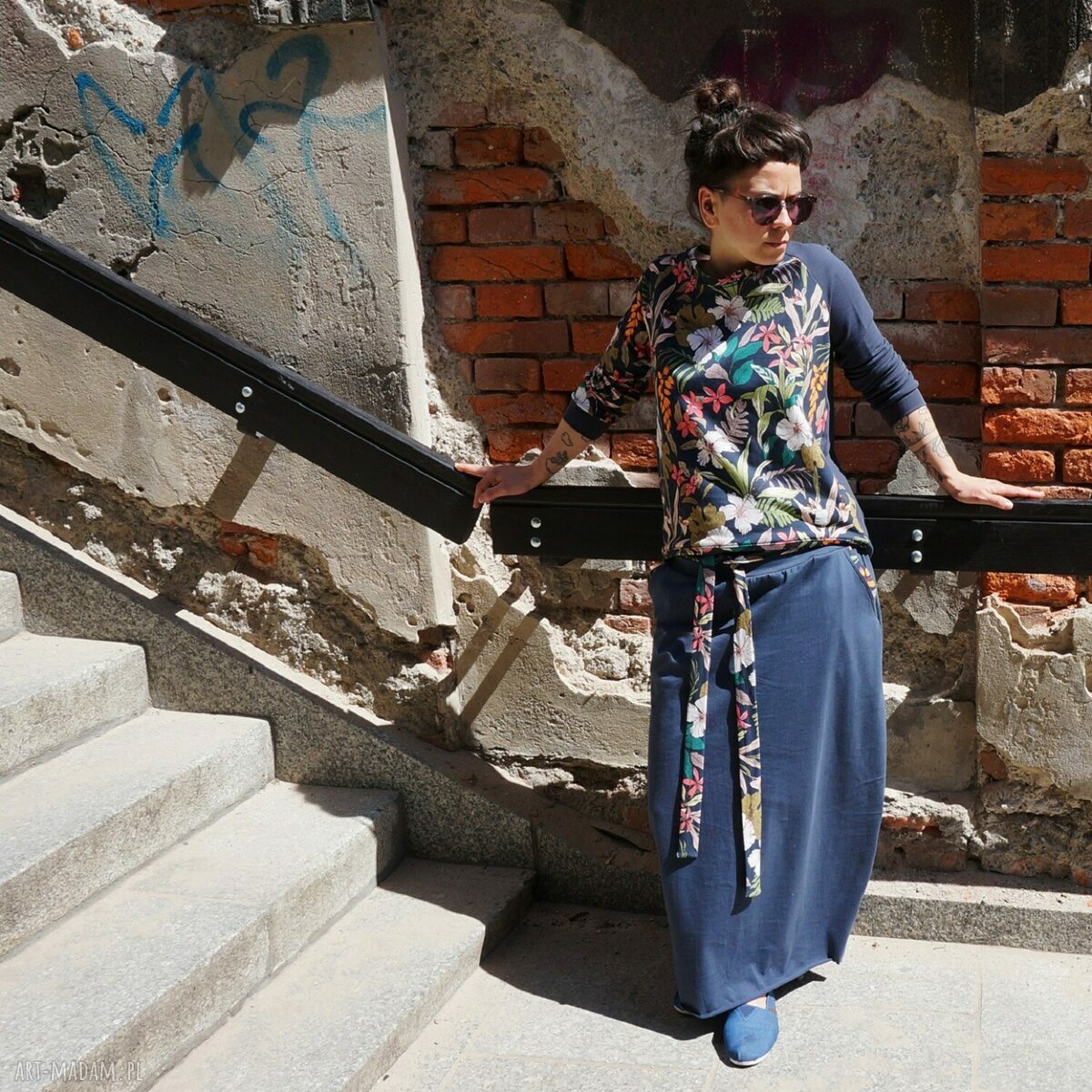 Komplet damski: bluza i spódnica w kwiaty do kostek (maxi, dzianinowy)