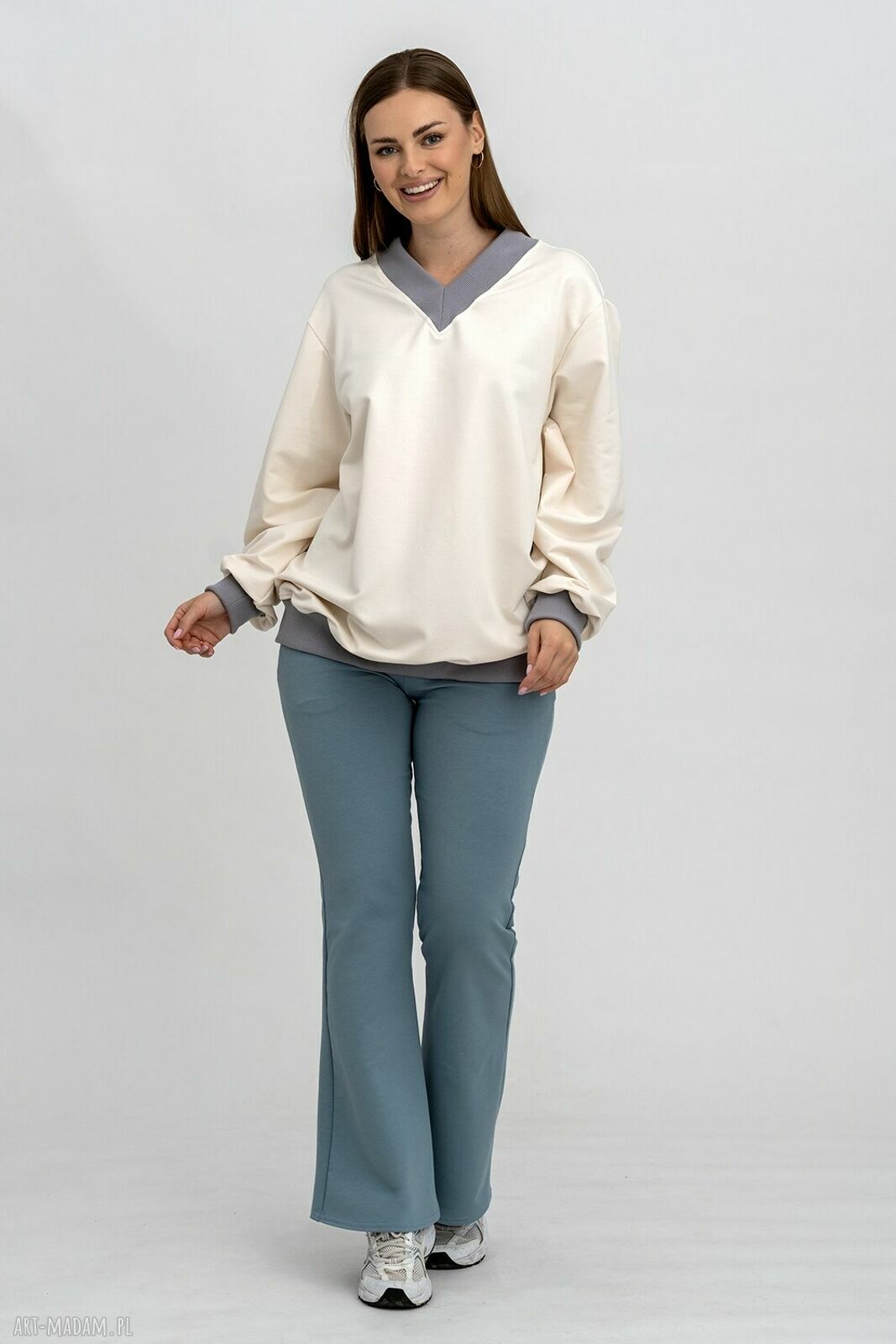 Komplet damski COMFORT - spodnie dzwony i bluza oversize