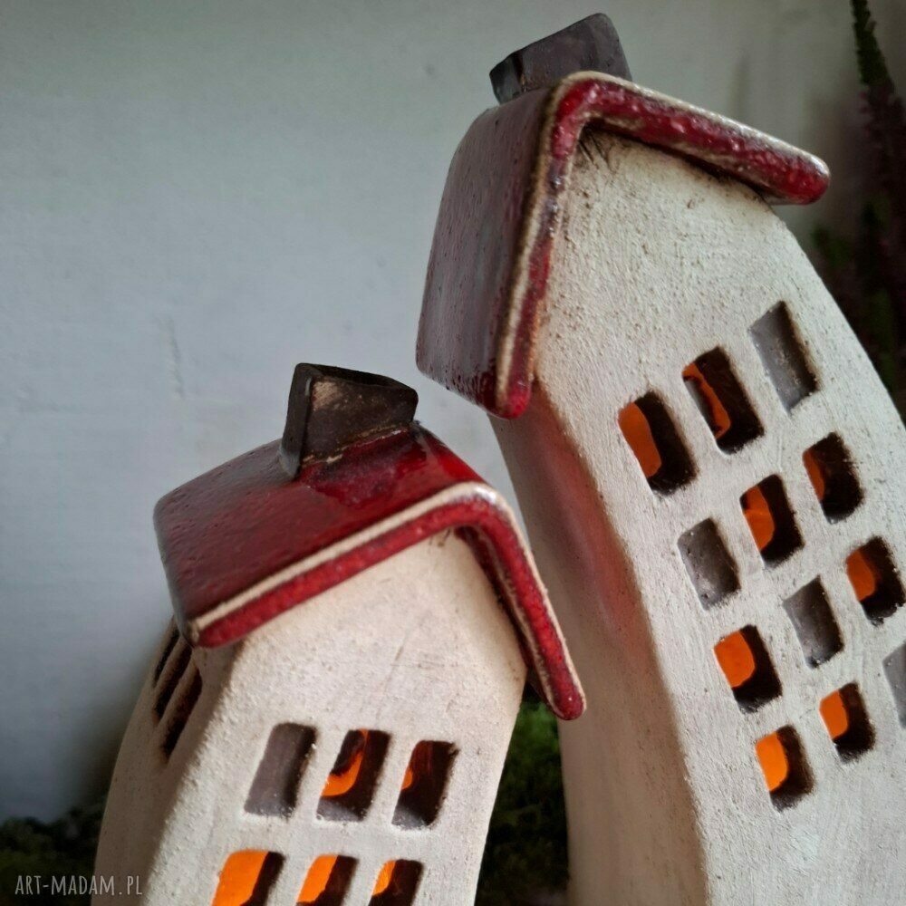 Komplet dwóch domków ceramicznych na tea-lighty - czerwone dachy