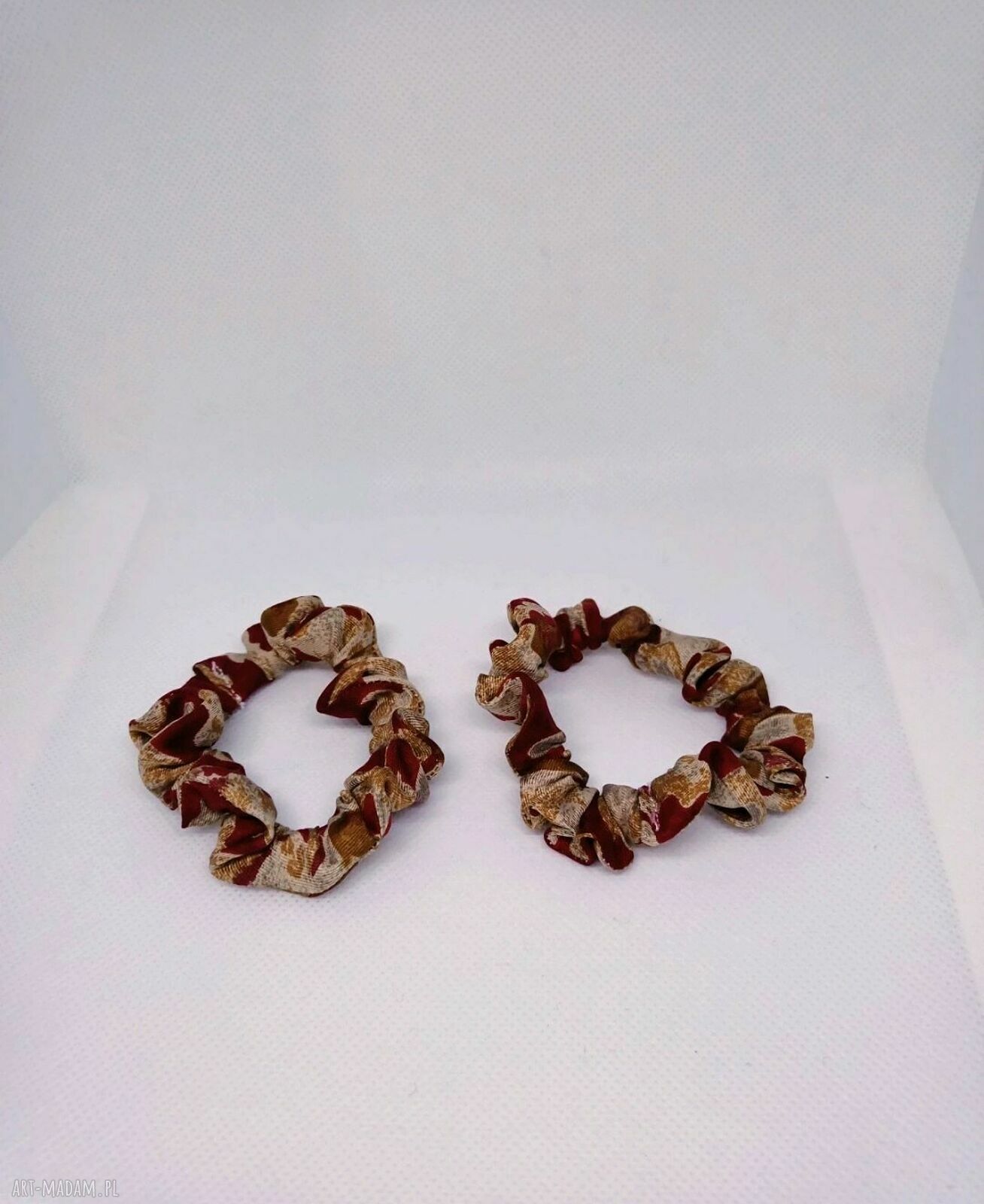 Komplet dwóch jedwabnych gumek do włosów - scrunchie zero waste