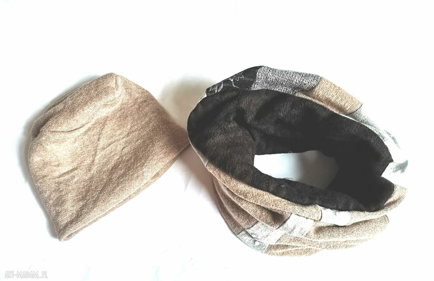 Kolorowy komplet etno boho - komin i czapka z frędzlami
