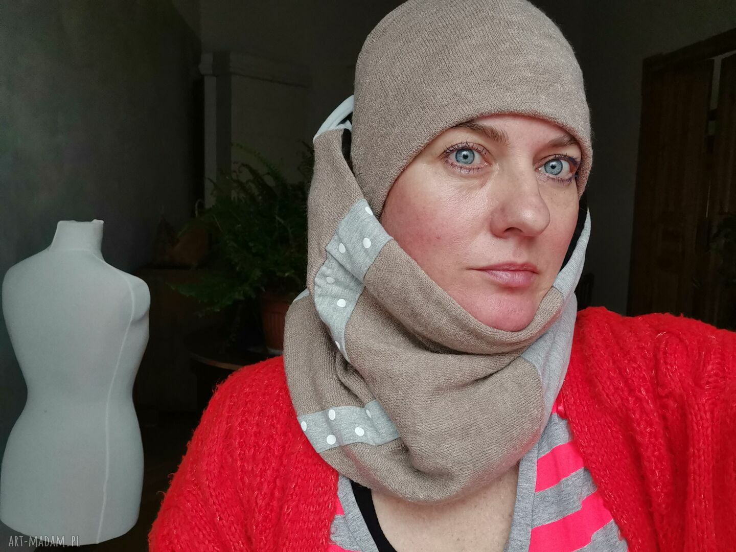 Kolorowy komplet etno boho - komin i czapka z frędzlami