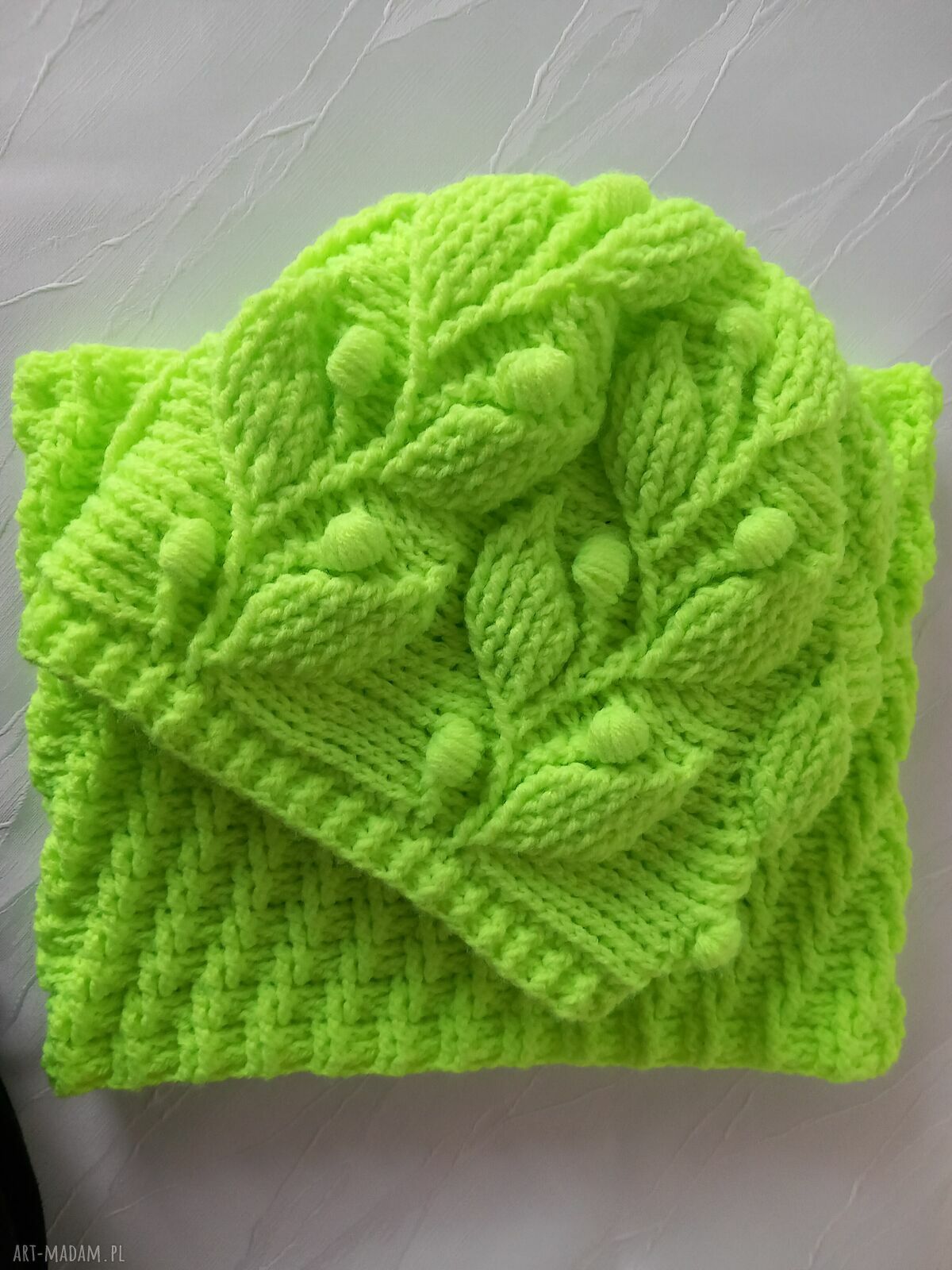 Komplet na ferie: czapka i komin „Neonowe liście” handmade