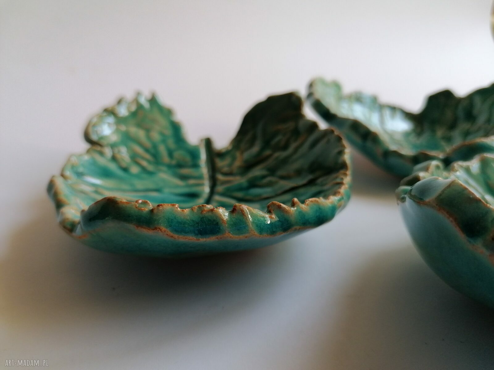 Ręcznie robione miseczki ceramiczne w kształcie liści - turkusowy komplet