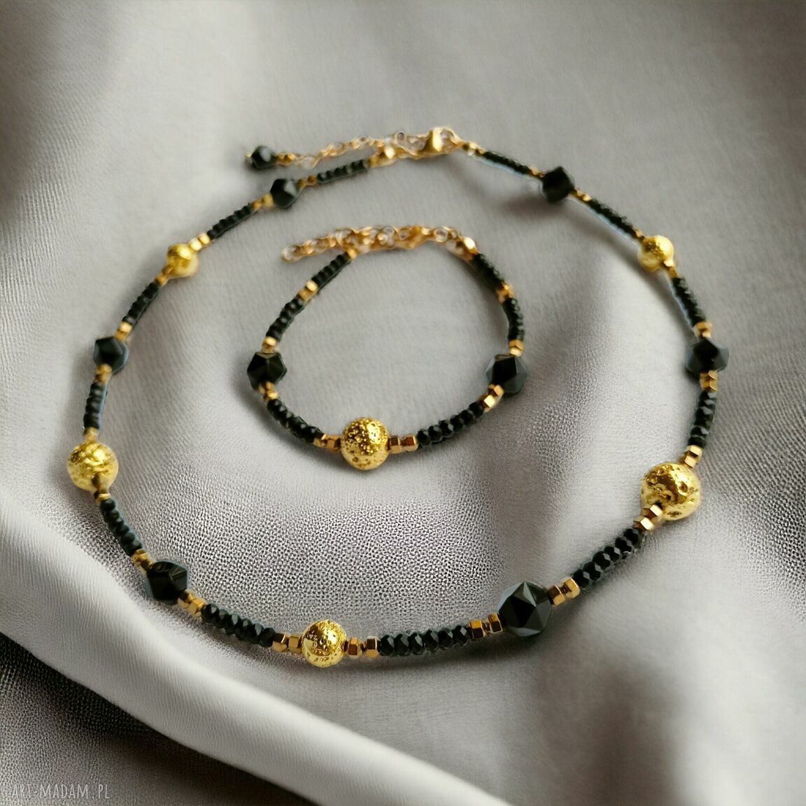 Komplet GLAM: krótki choker i bransoletka - czarny jadeit, onyx i złote wykończenie