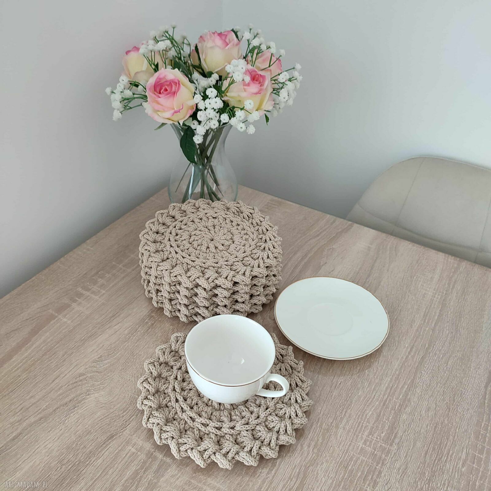 Ręcznie robione podkładki szydełkowe - komplet 6 sztuk, okrągłe 20 cm