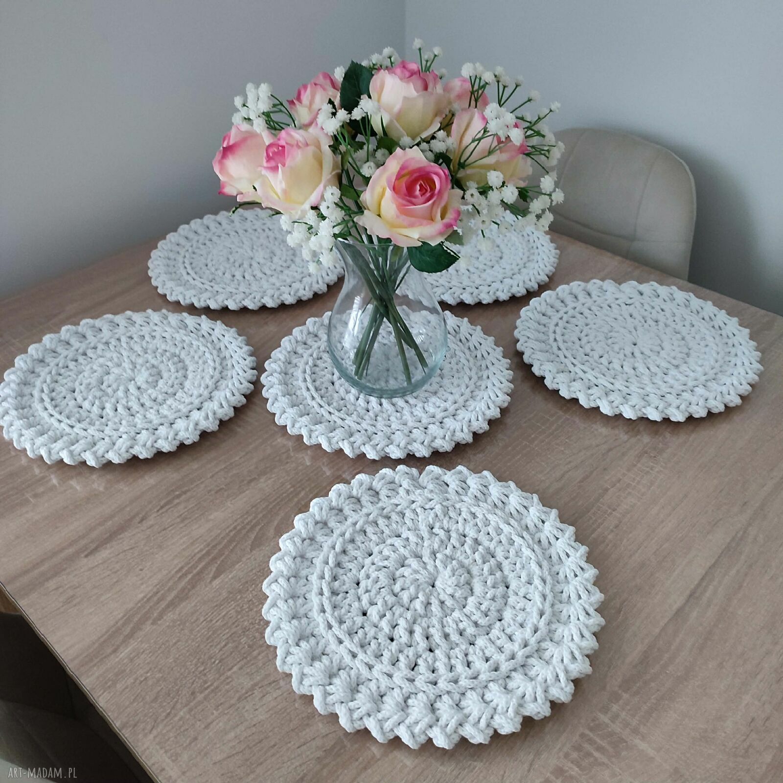 Komplet podkładek szydełkowych ze sznurka - 6 sztuk, 26 cm