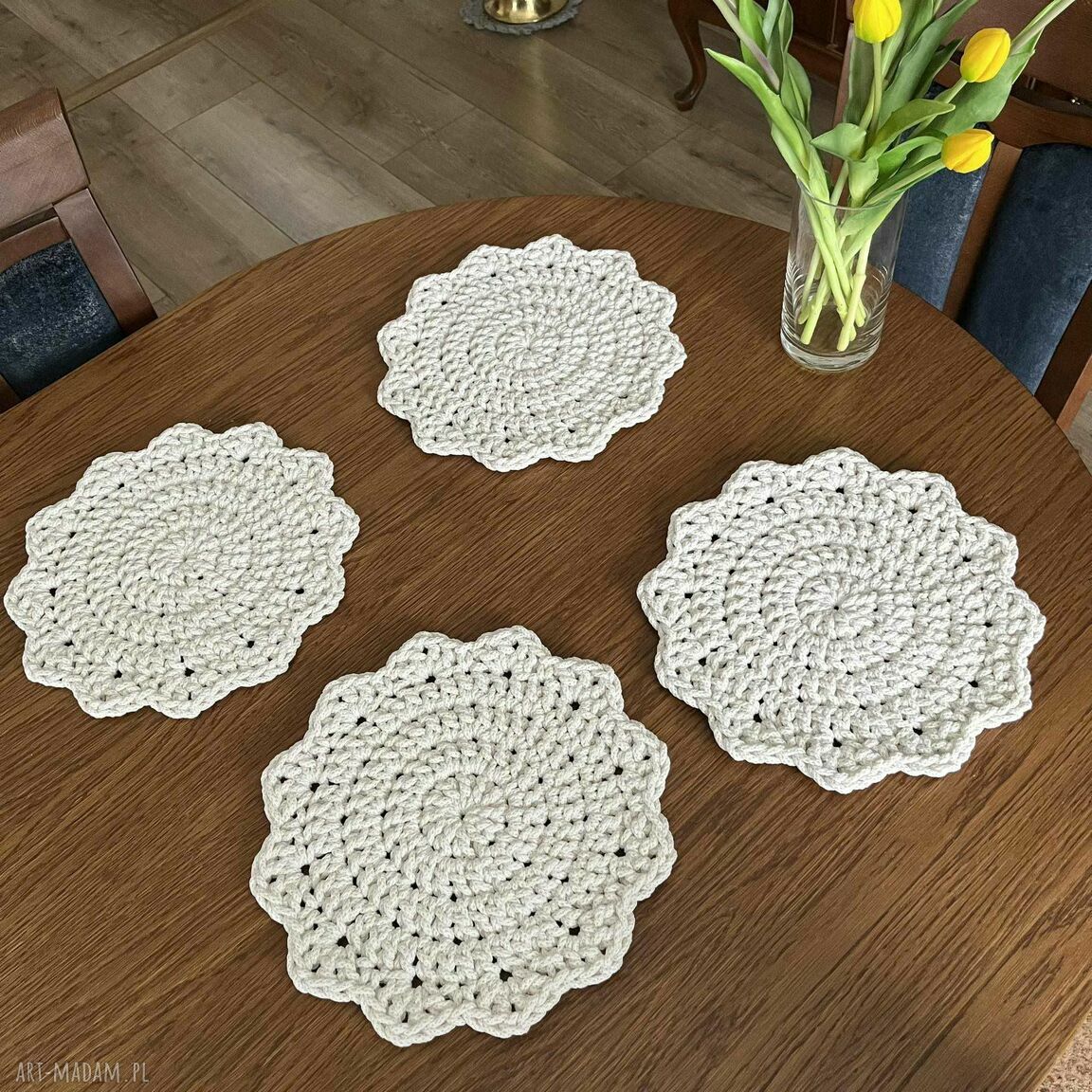 Komplet 4 podkładek ze sznurka szydełkowanych, 30 cm - pod talerze i kubki