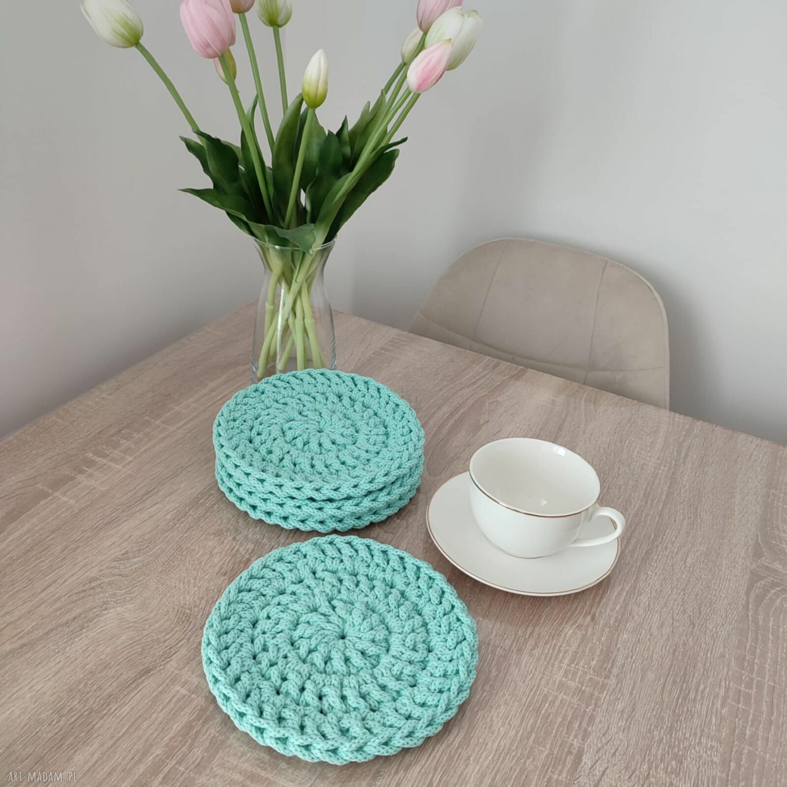 Komplet podkładek szydełkowych pod kubki ze sznurka 17 cm (4 szt.)